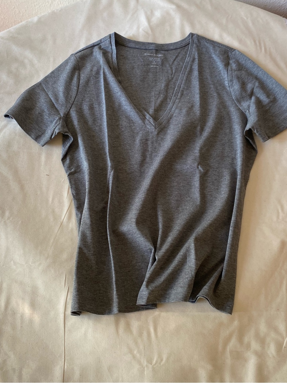Banana Republic Gray V-Neck Luxe Touch Tee - Picture 2 of 6